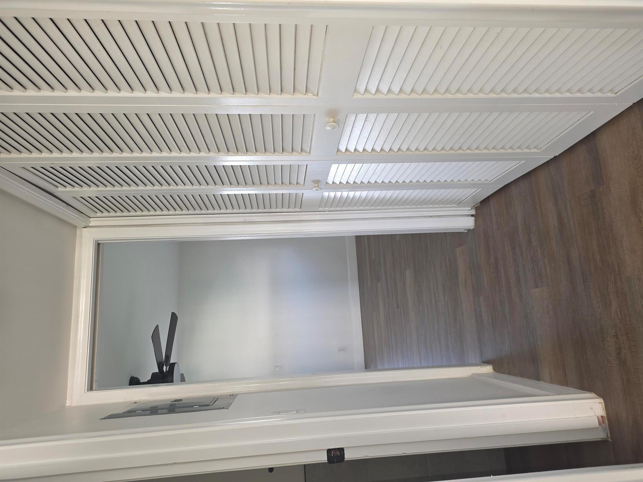 STERLING VILLAGE 240 COND - Residential