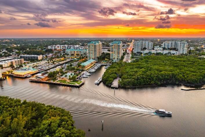 STERLING VILLAGE 240 COND - Residential