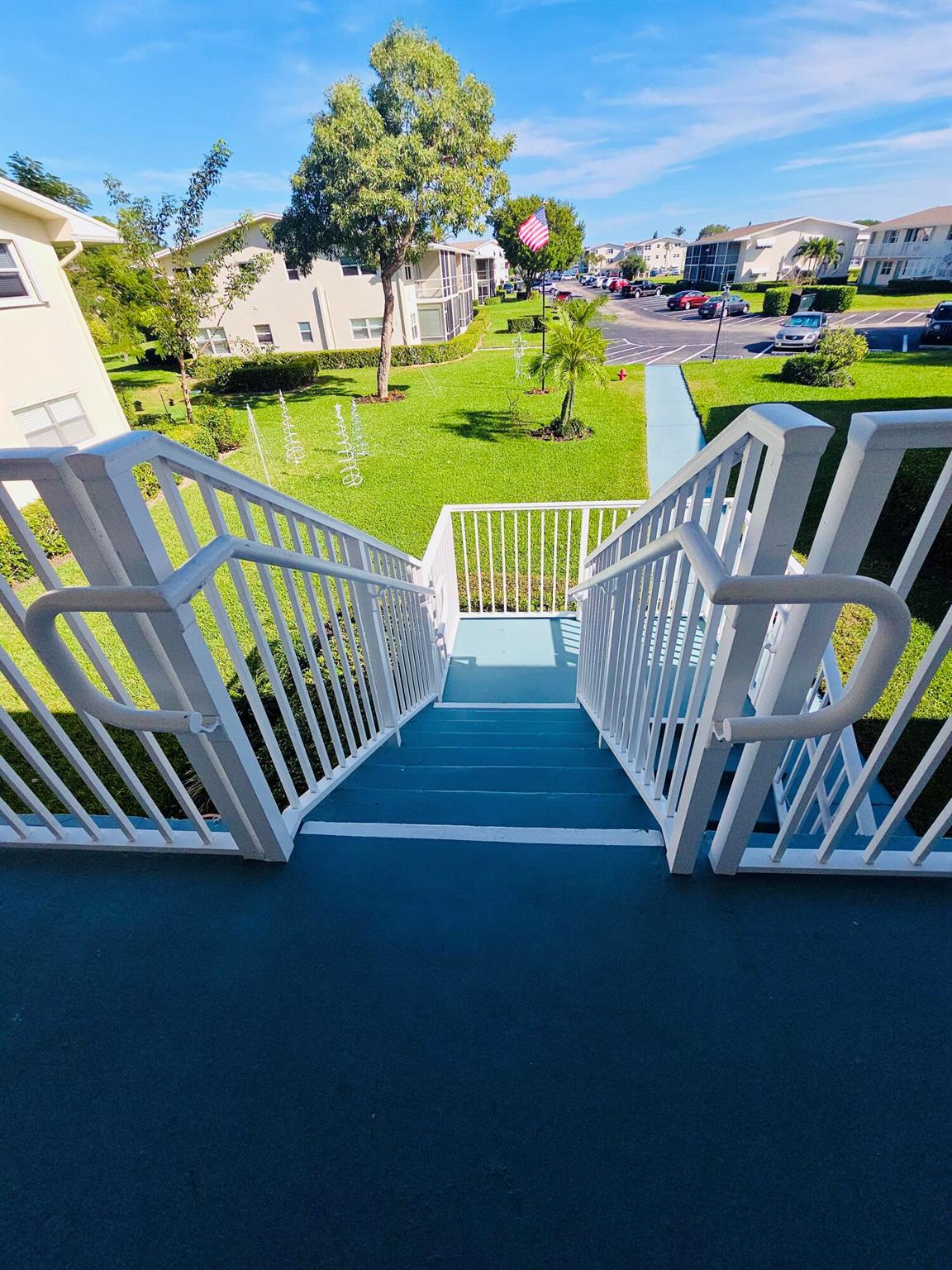 STERLING VILLAGE 240 COND - Residential