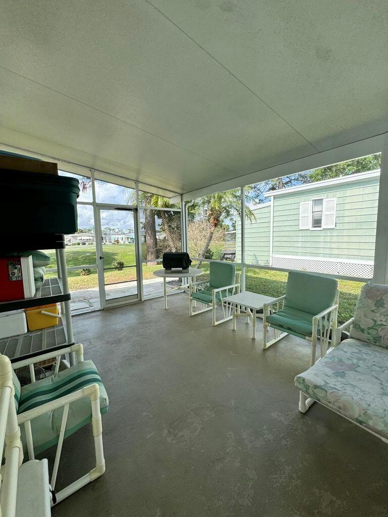 Spanish Lakes Country Clu - Residential