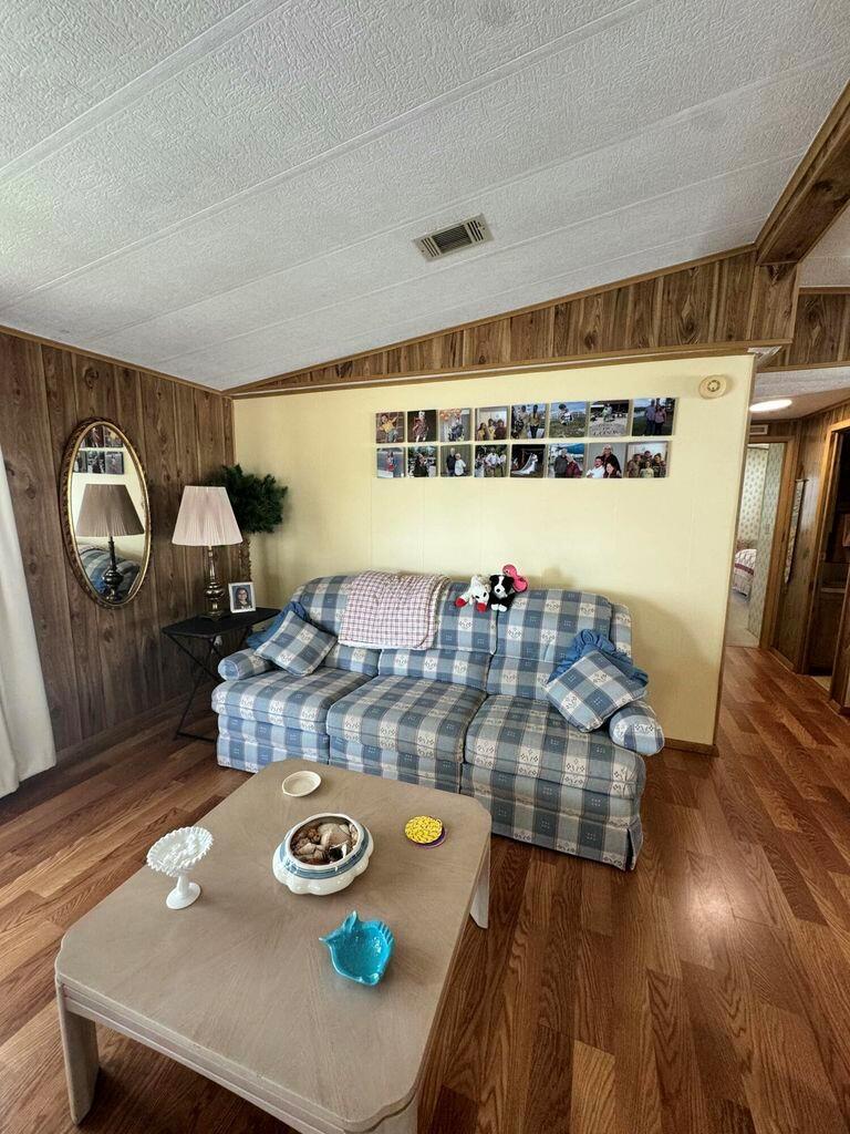 Spanish Lakes Country Clu - Residential