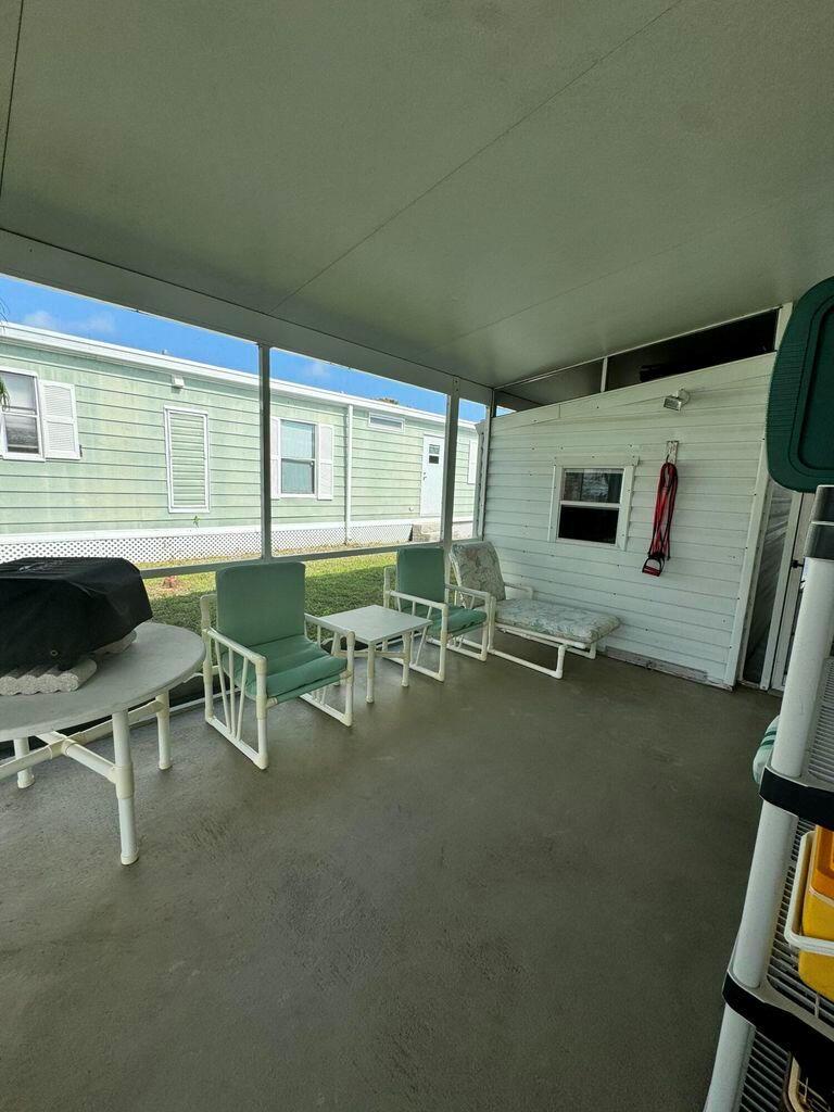 Spanish Lakes Country Clu - Residential