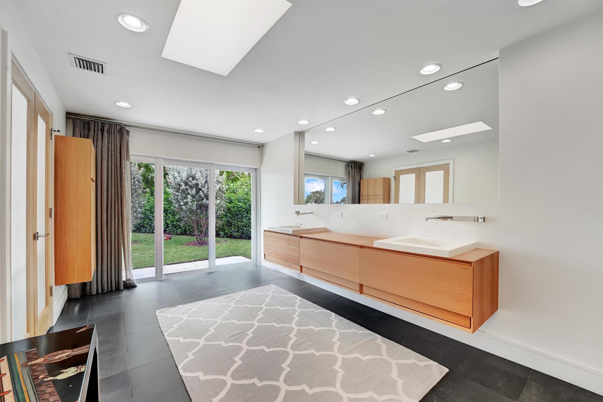 Delaire Country Club - Residential