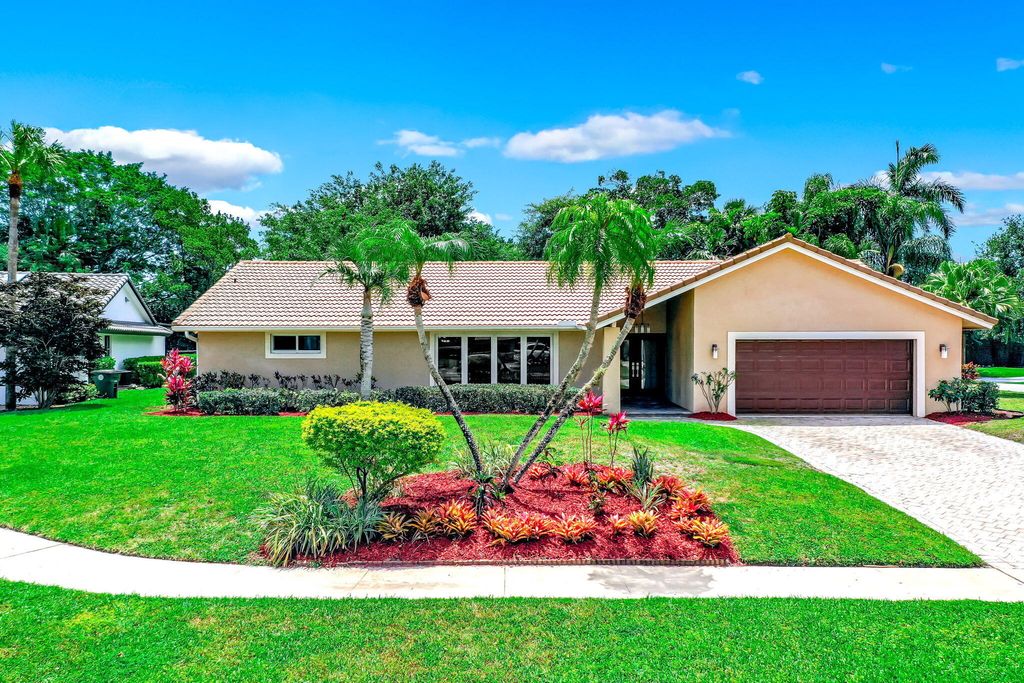 Photo of 20764 Sorolla Terrace, Boca Raton, FL 33433 (MLS # B26031901)