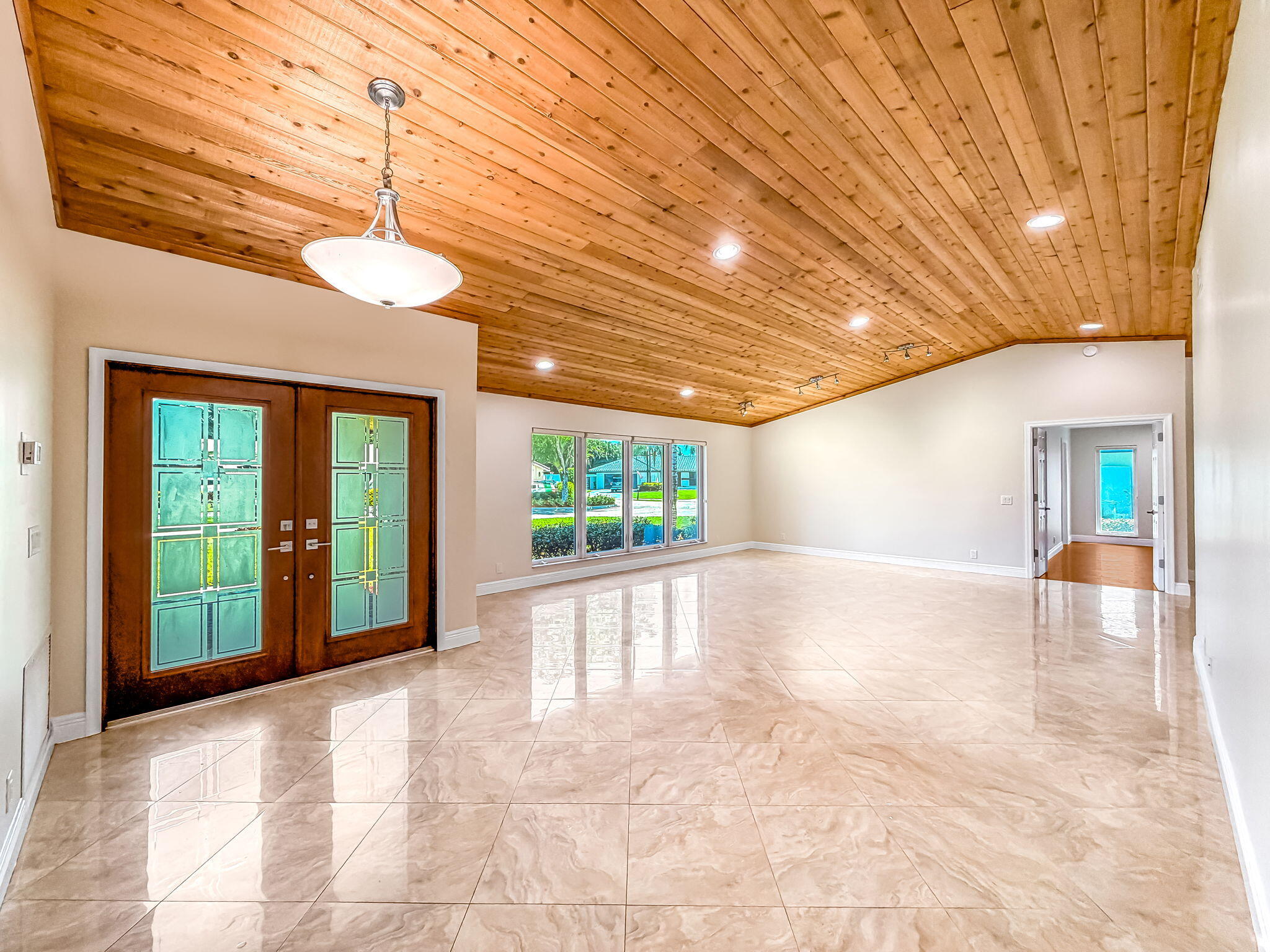 20764 Sorolla Terrace