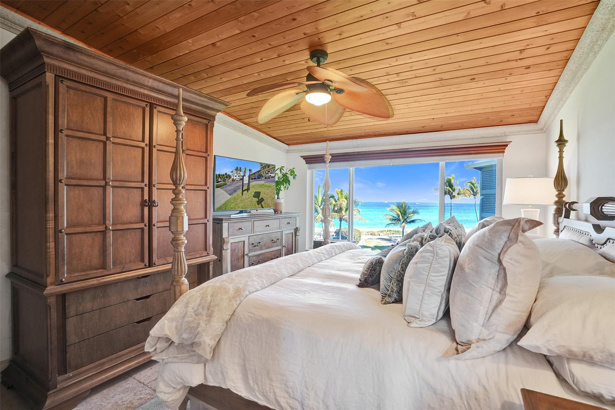 HILLSBORO MILE OCEAN APTS - Residential