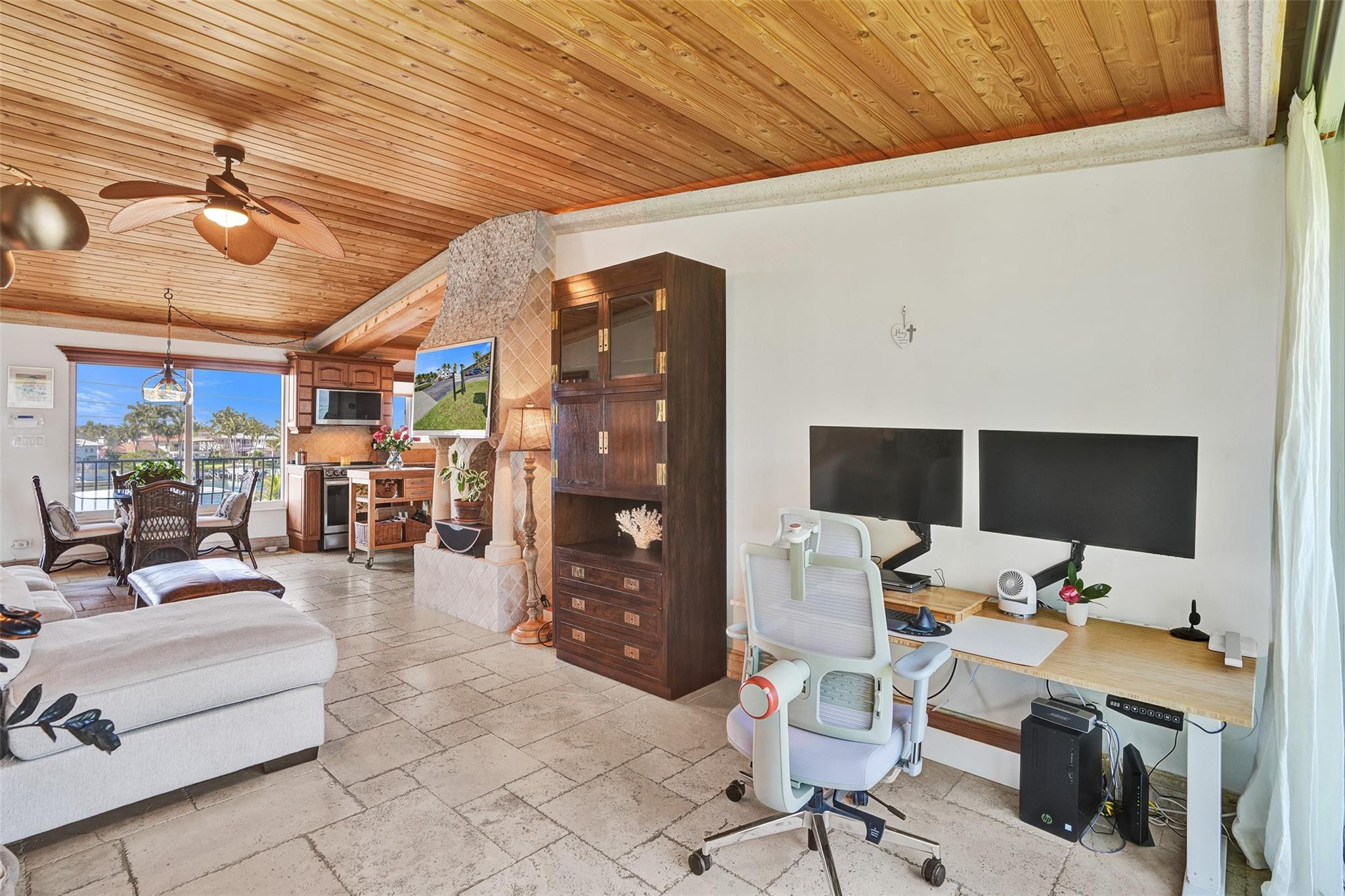 1039 Hillsboro Mile 22, Hillsboro Beach, FL, 33062/$335,000 4 1039 Hillsboro Mile 22