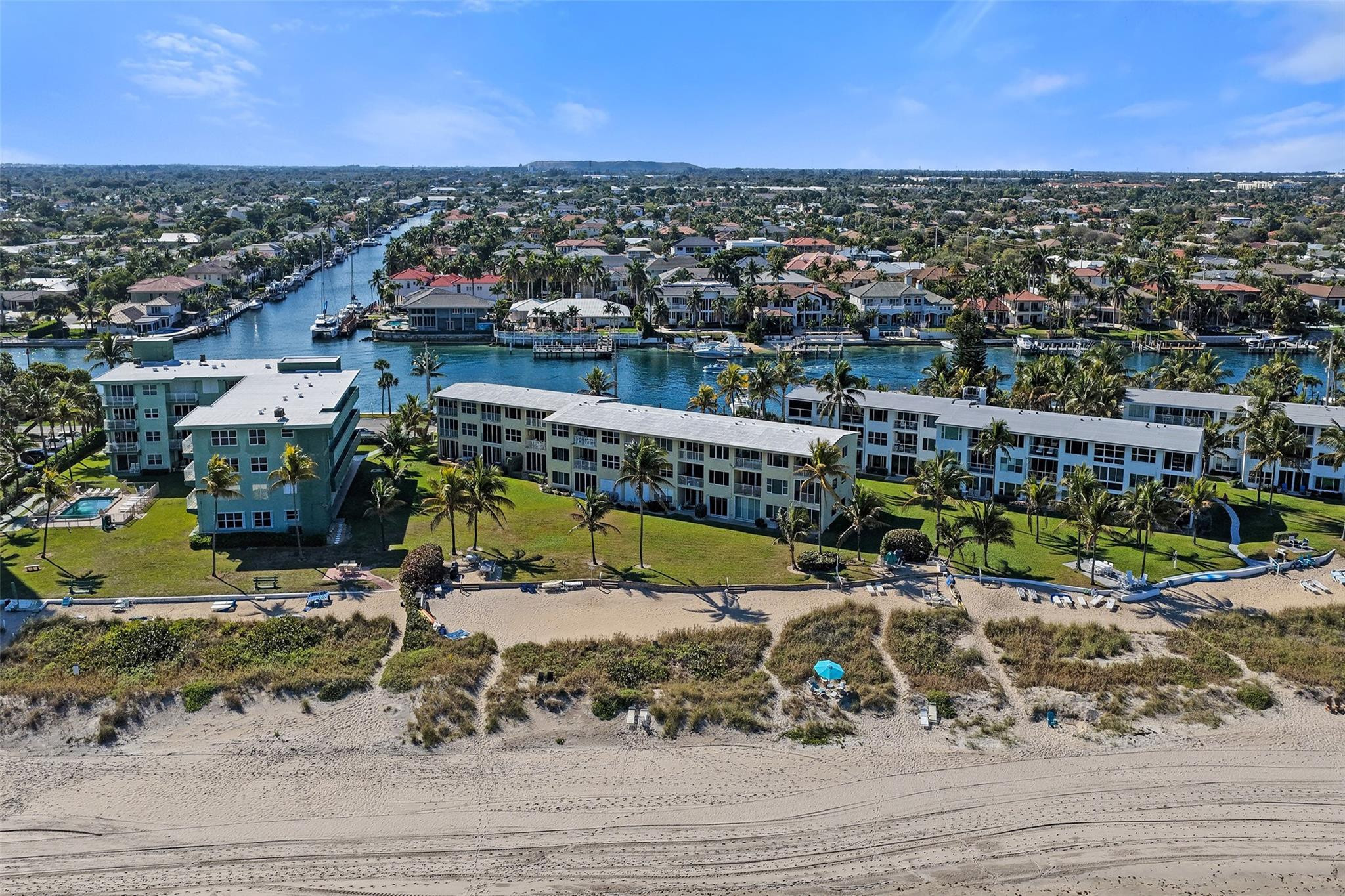 HILLSBORO MILE OCEAN APTS - Residential