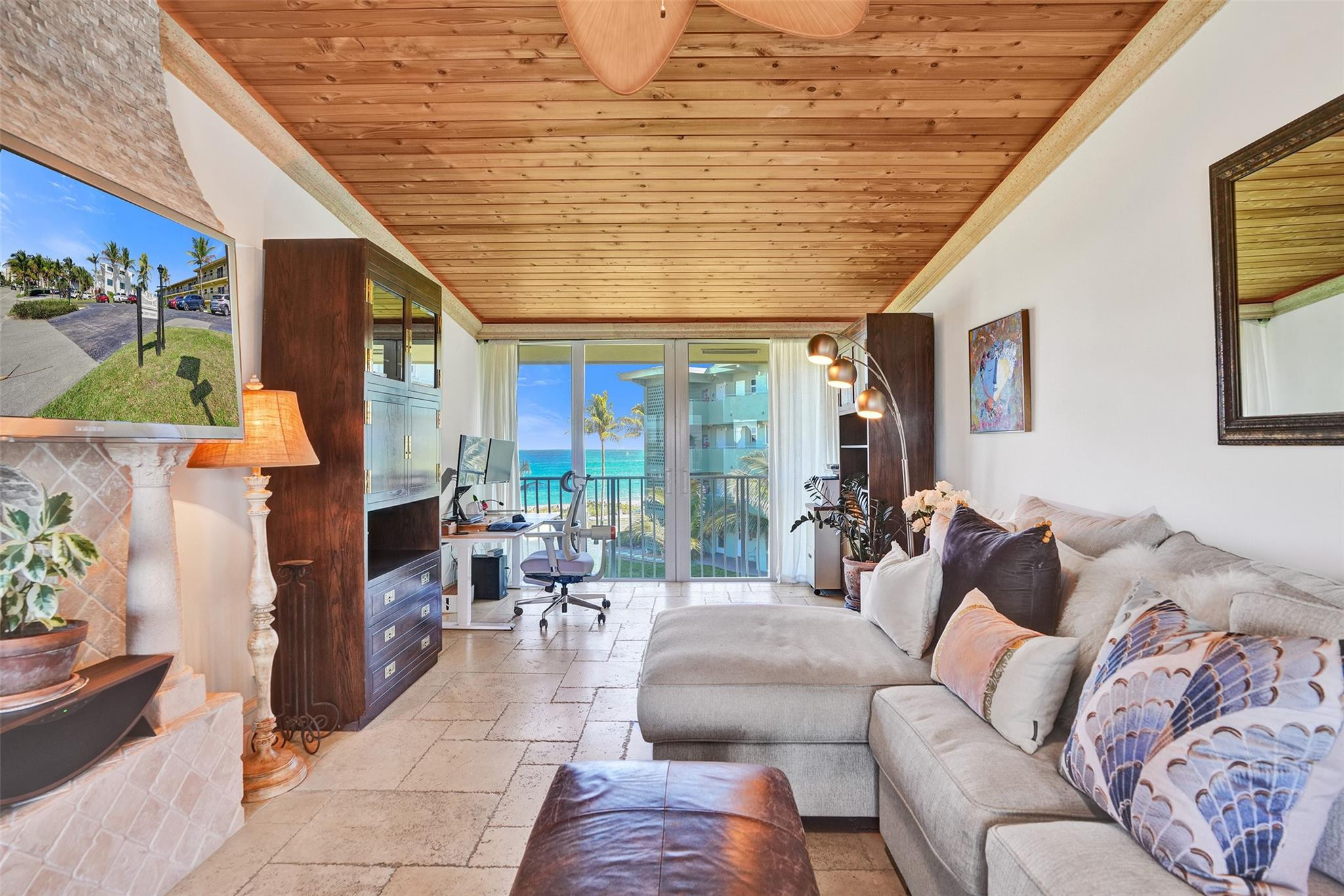 1039 Hillsboro Mile 22, Hillsboro Beach, FL, 33062/$335,000 3 1039 Hillsboro Mile 22