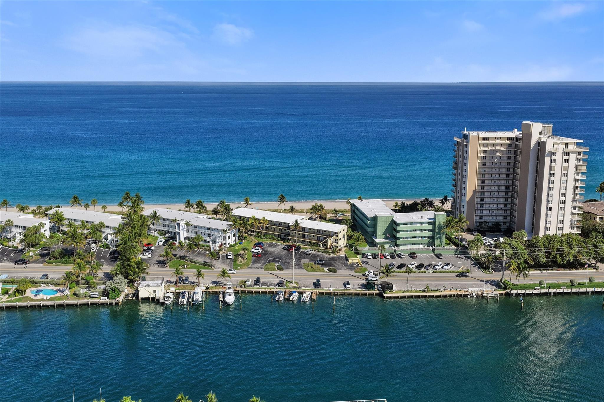 HILLSBORO MILE OCEAN APTS - Residential