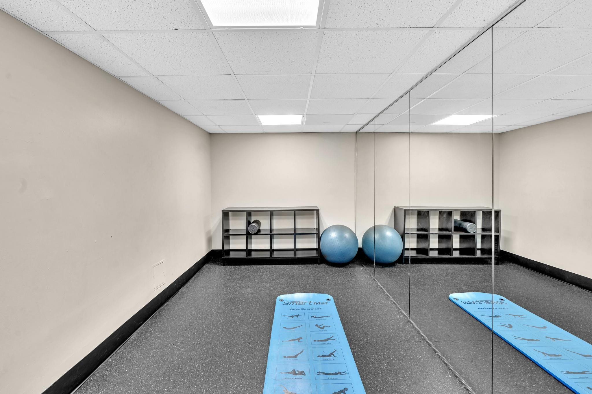 RESIDENCES ON HOLLYWOOD BEACH - Residential