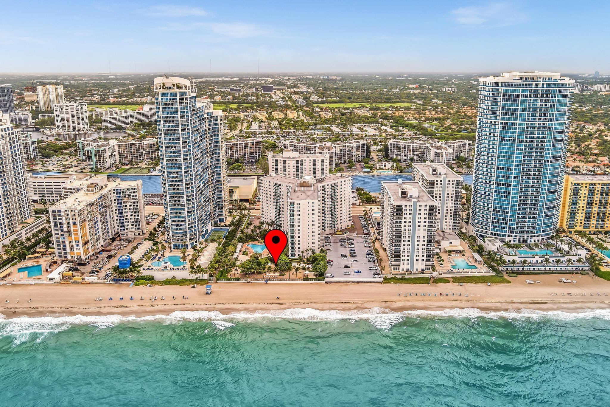 RESIDENCES ON HOLLYWOOD BEACH - Residential