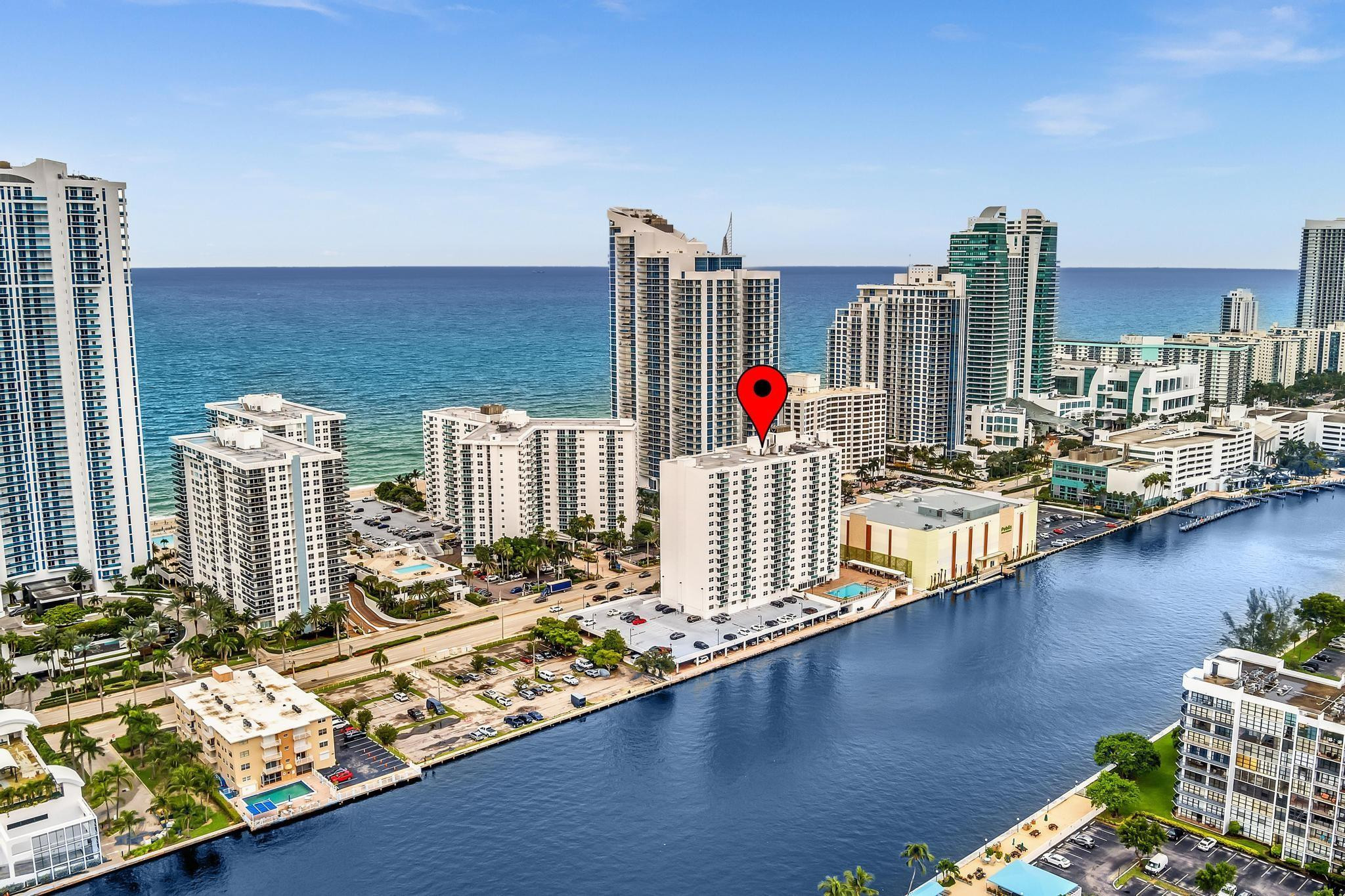 RESIDENCES ON HOLLYWOOD BEACH - Residential