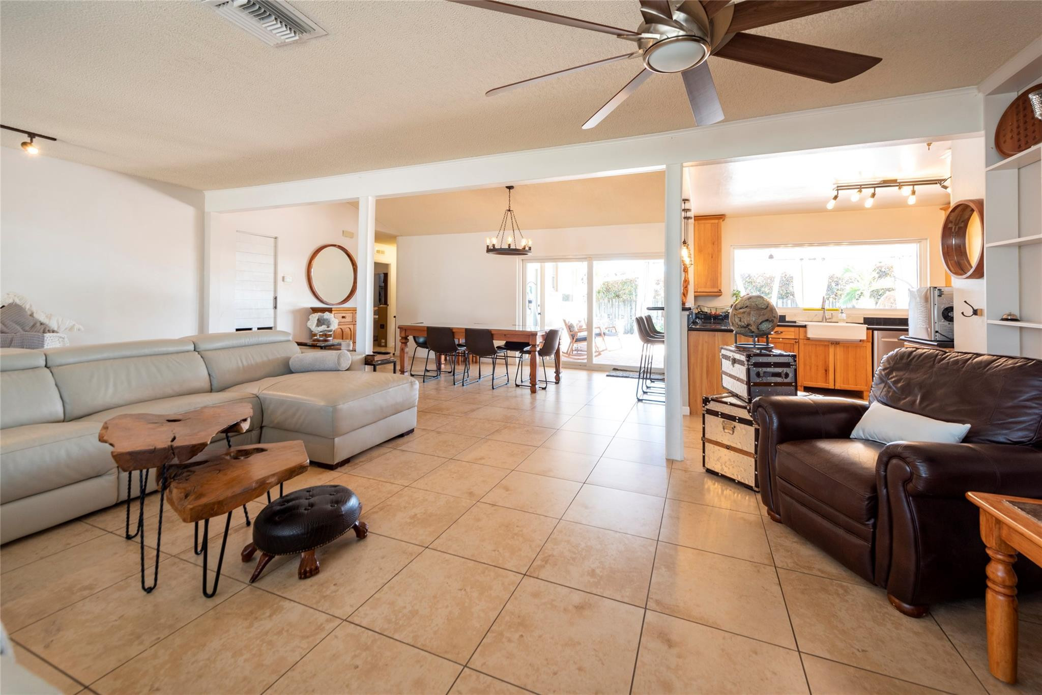 Pasadena Lakes South 75-4 - Residential