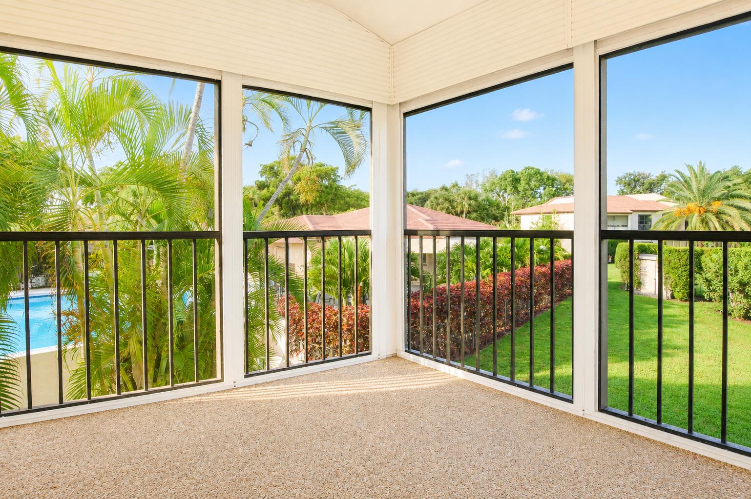 9307 Vista Del Lago