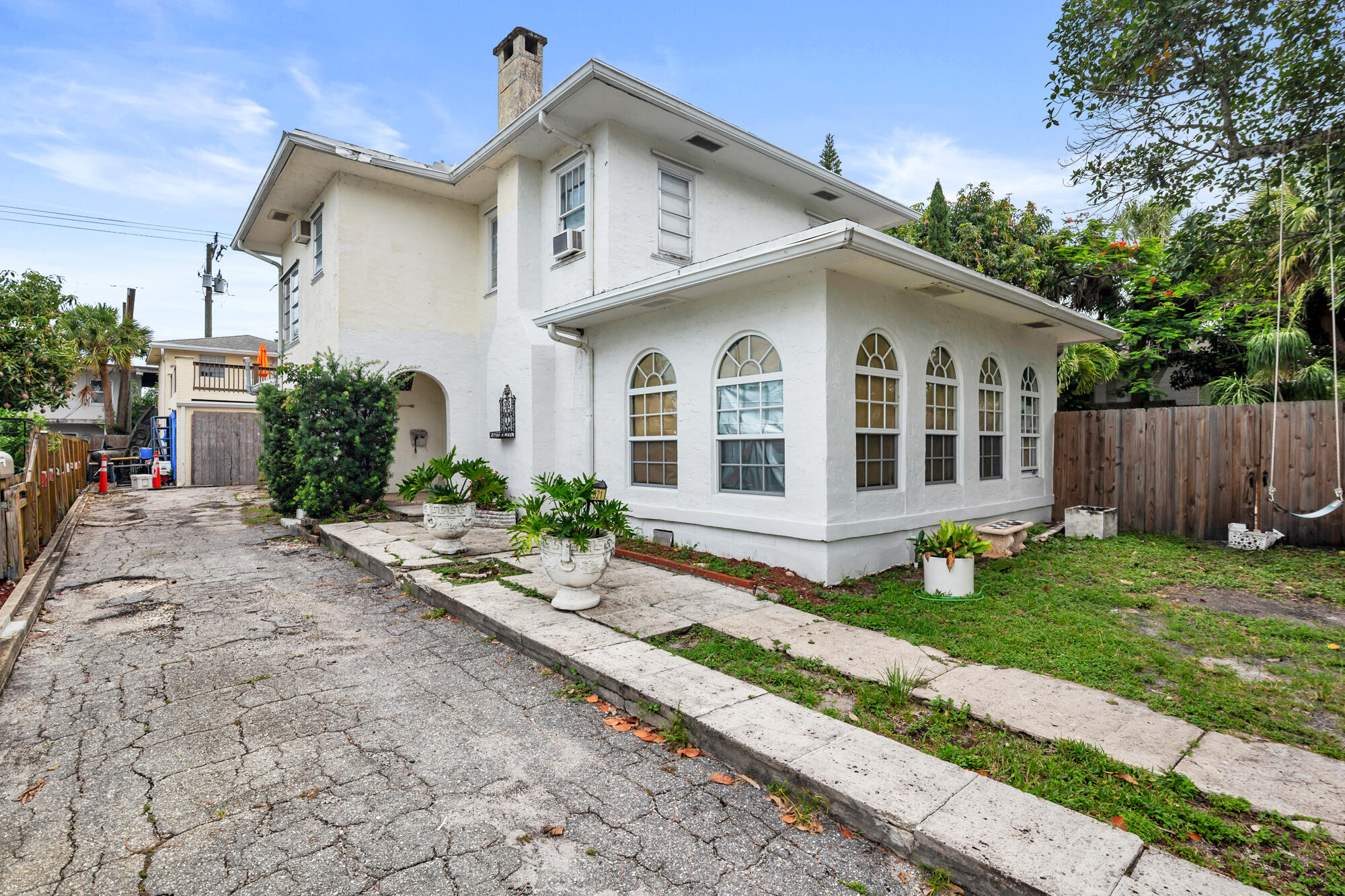 821 Omar Road