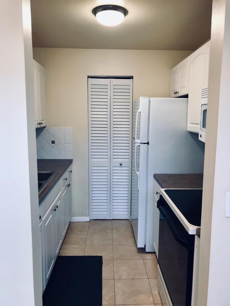 POINCIANA CONDO - Residential Lease