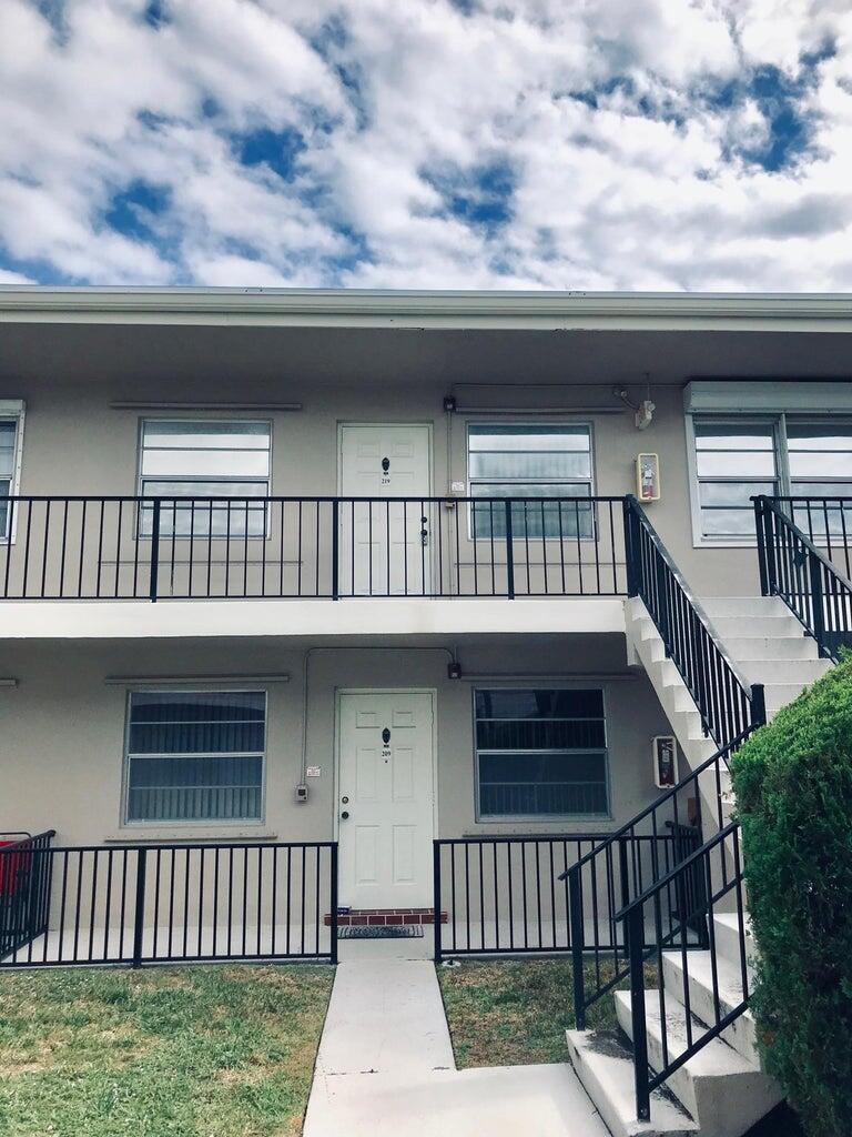 POINCIANA CONDO - Residential Lease