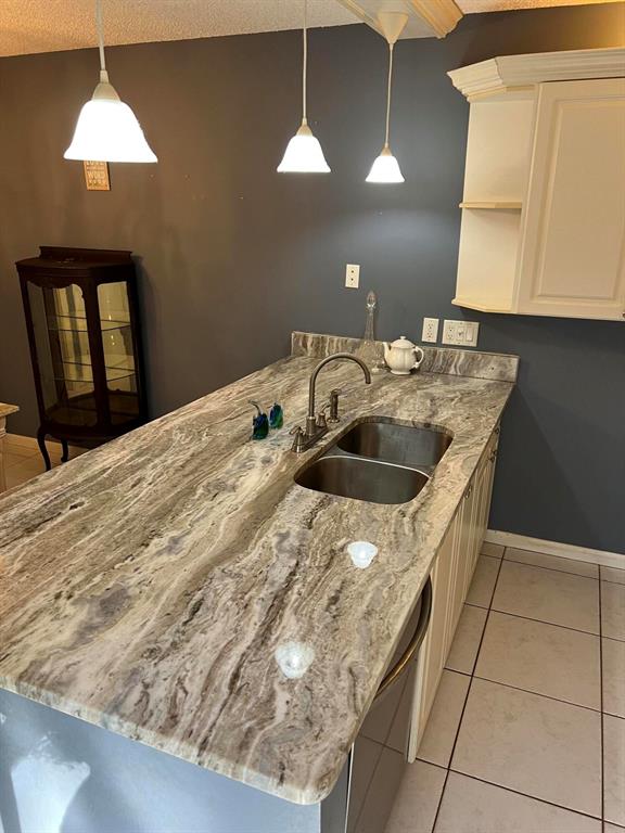 VILLAGE OF SANDALWOOD LAKES 3 - Residential