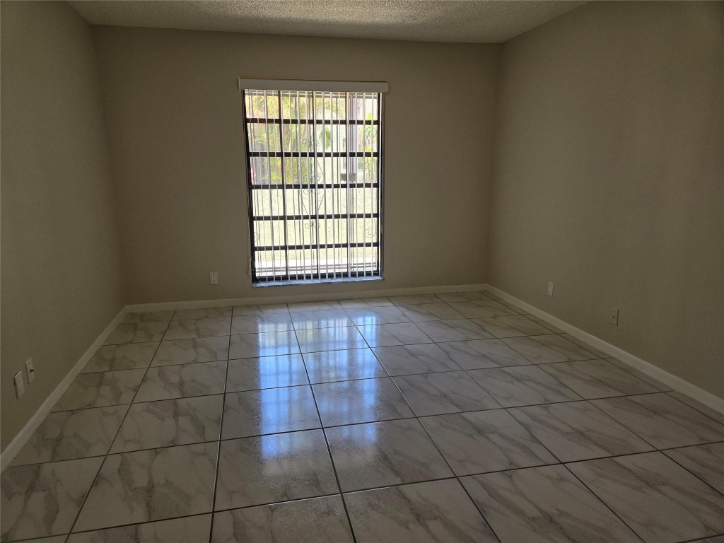 Deerfield Plaza - Residential