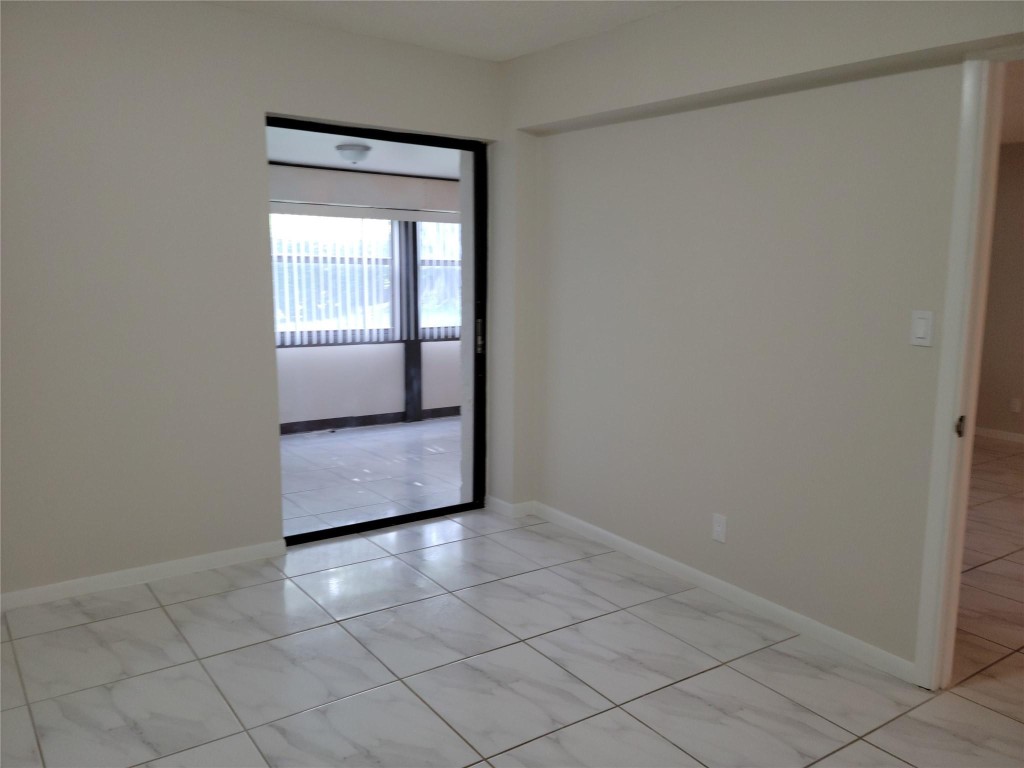 Deerfield Plaza - Residential