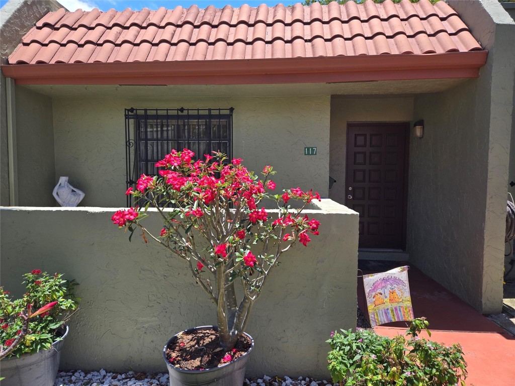 Deerfield Plaza - Residential