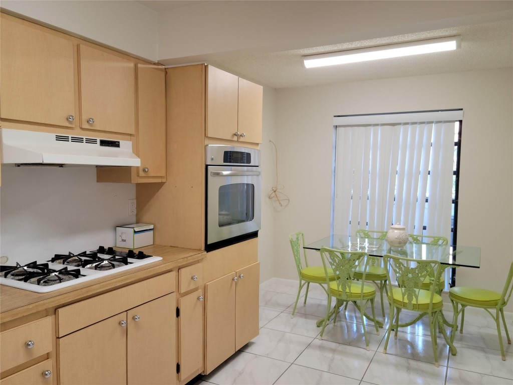 Deerfield Plaza - Residential