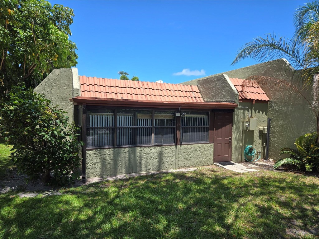 Deerfield Plaza - Residential