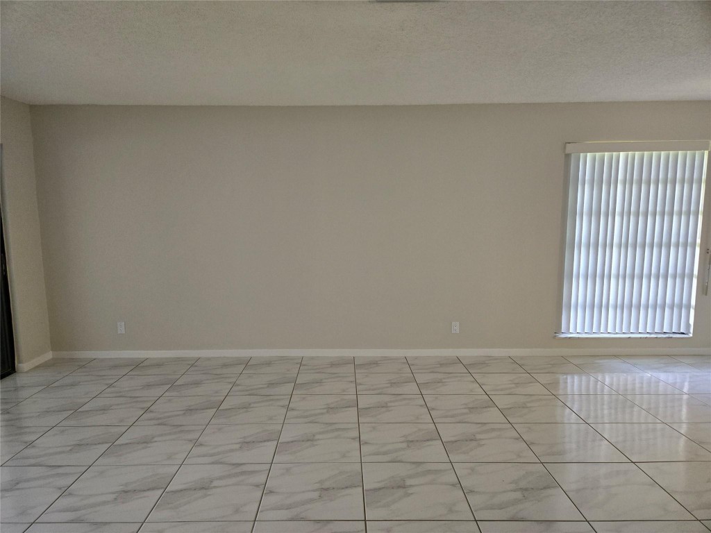 Deerfield Plaza - Residential