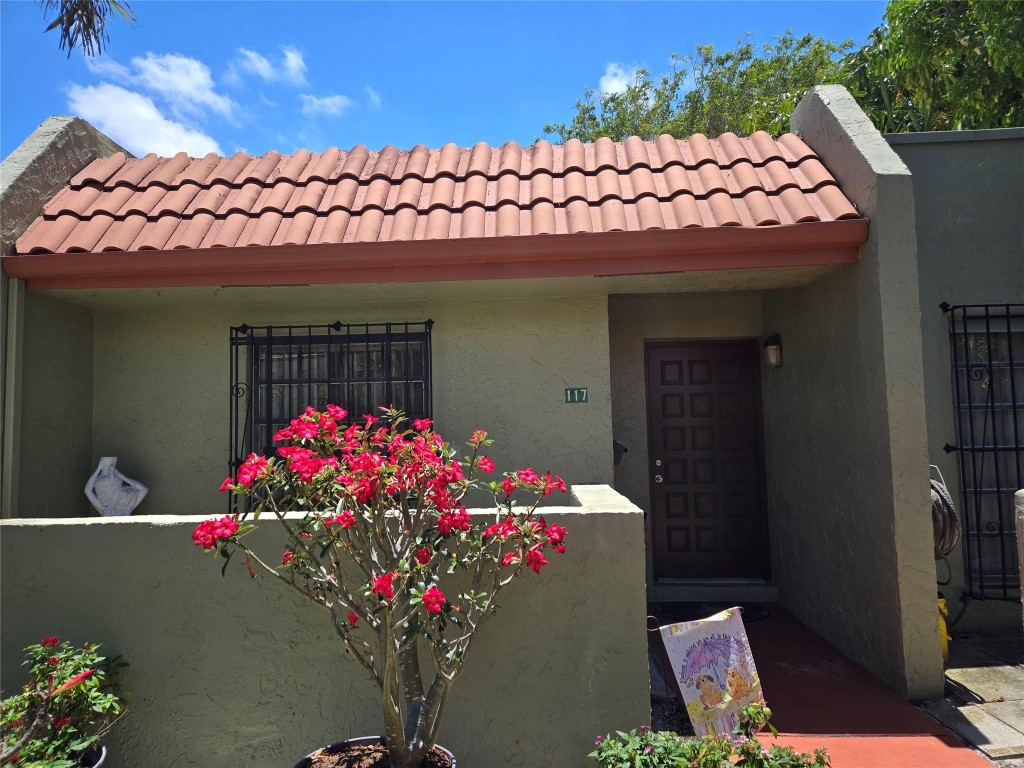 Deerfield Plaza - Residential