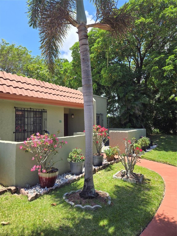 Deerfield Plaza - Residential