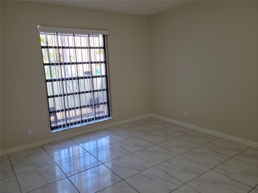 Deerfield Plaza - Residential