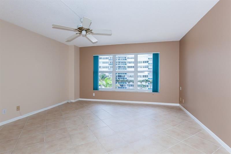 PLAYA DEL SOL CONDOS - Residential