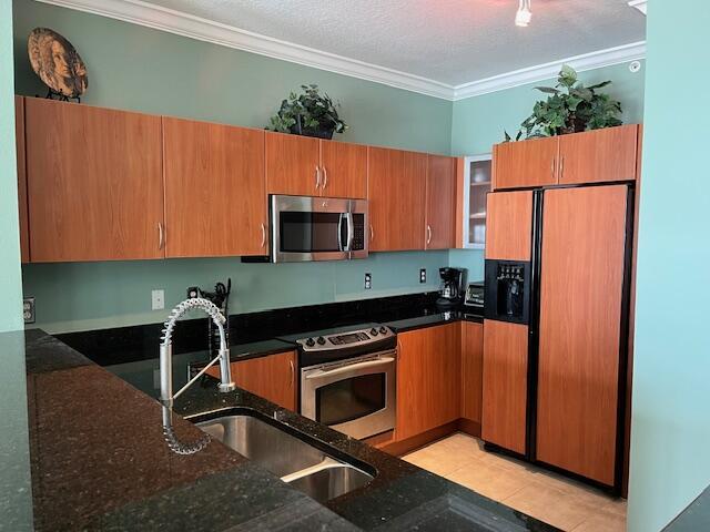 MOORINGS AT LANTANA CONDO - Residential