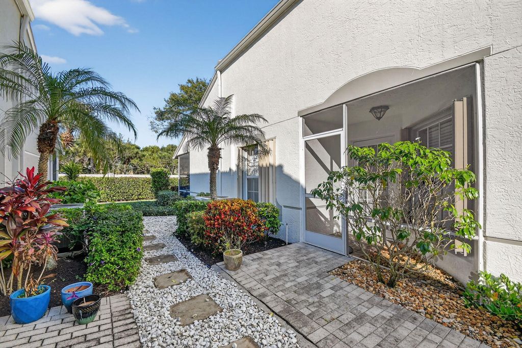 Photo of 8536 Logia Circle, Boynton Beach, FL 33472 (MLS # R11146437)