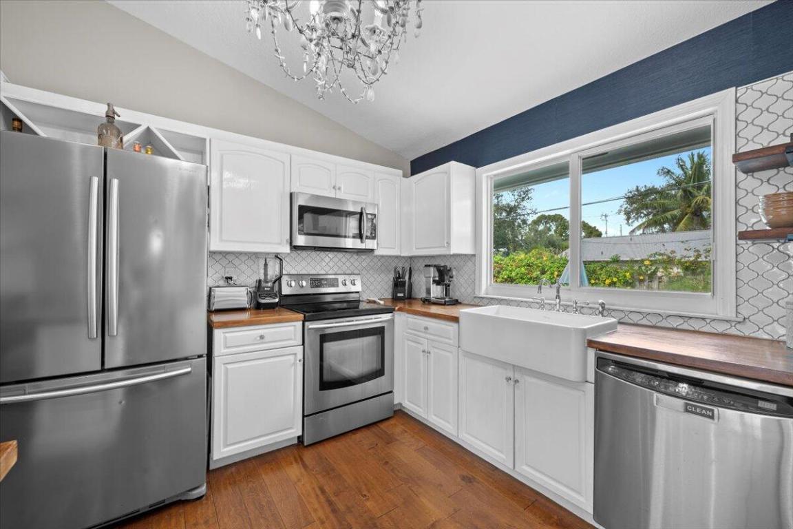 Jupiter in the Pines - Residential