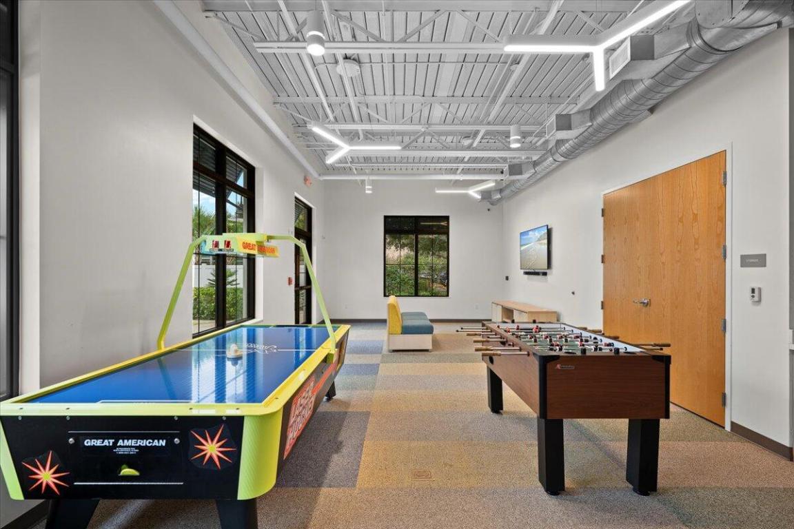 Jupiter in the Pines - Residential