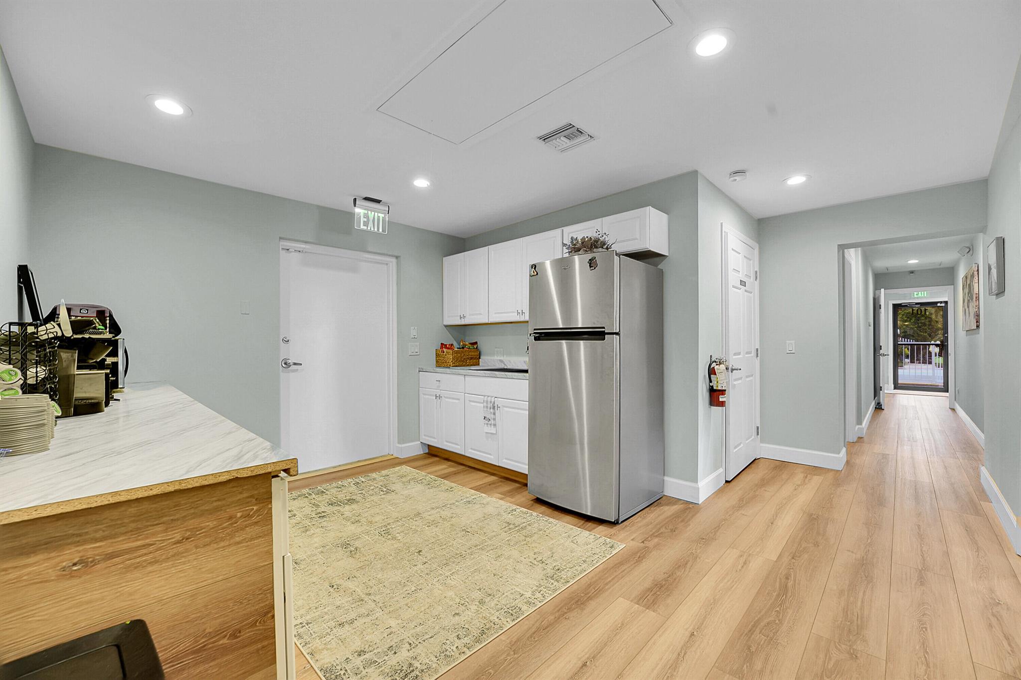 WOODLAWN PARK - Commercial Sale