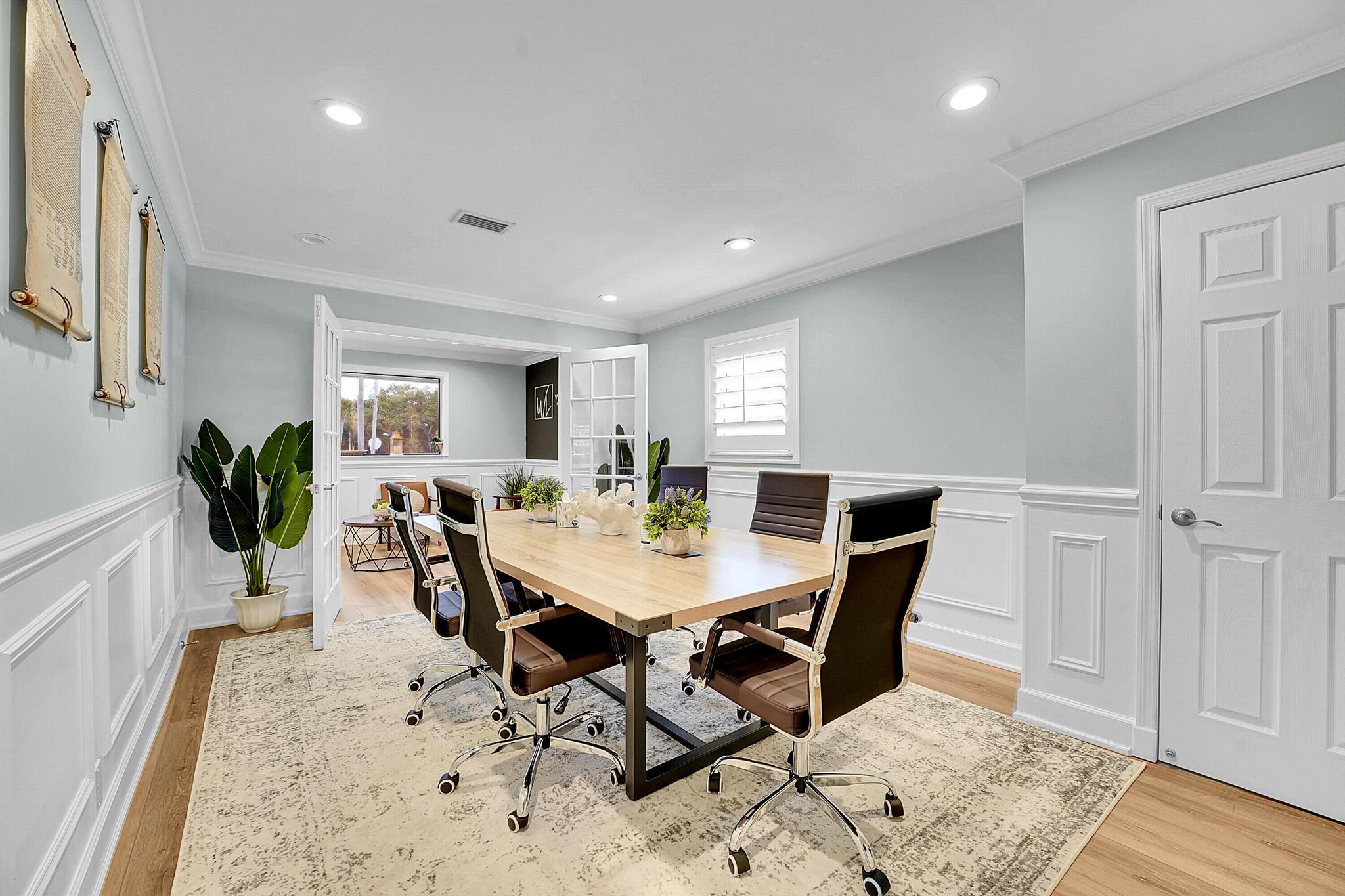 WOODLAWN PARK - Commercial Sale