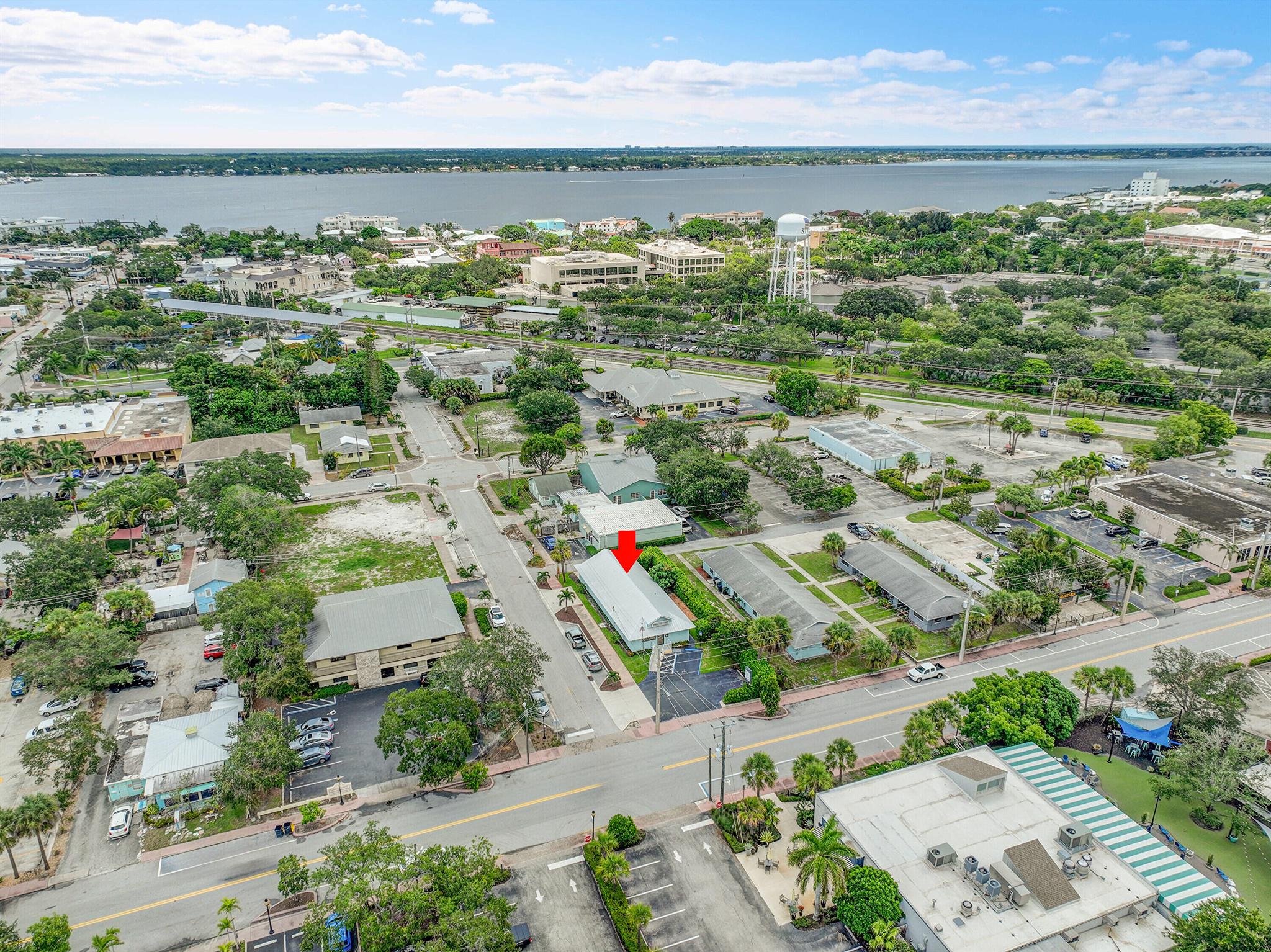 WOODLAWN PARK - Commercial Sale