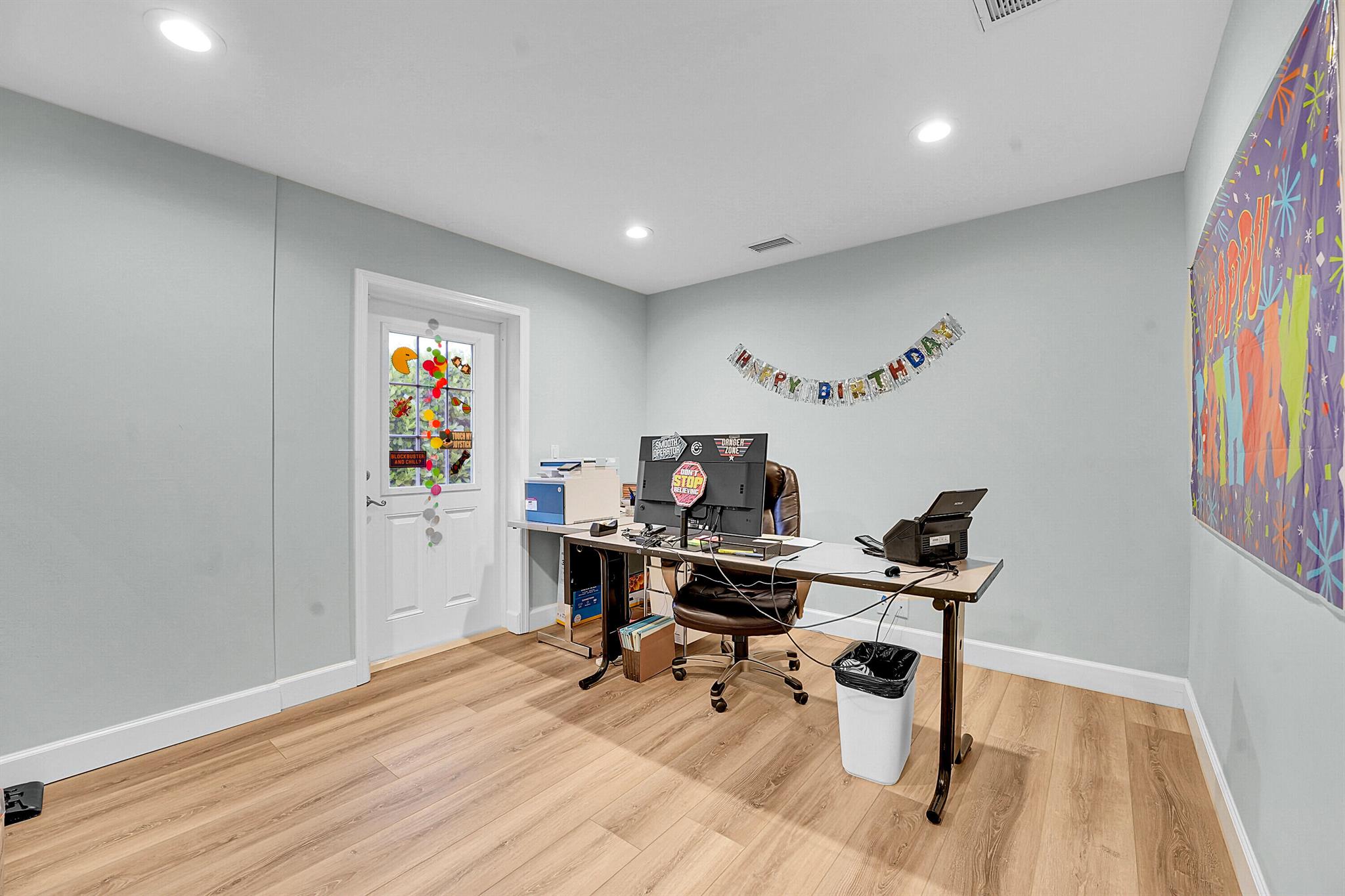 WOODLAWN PARK - Commercial Sale