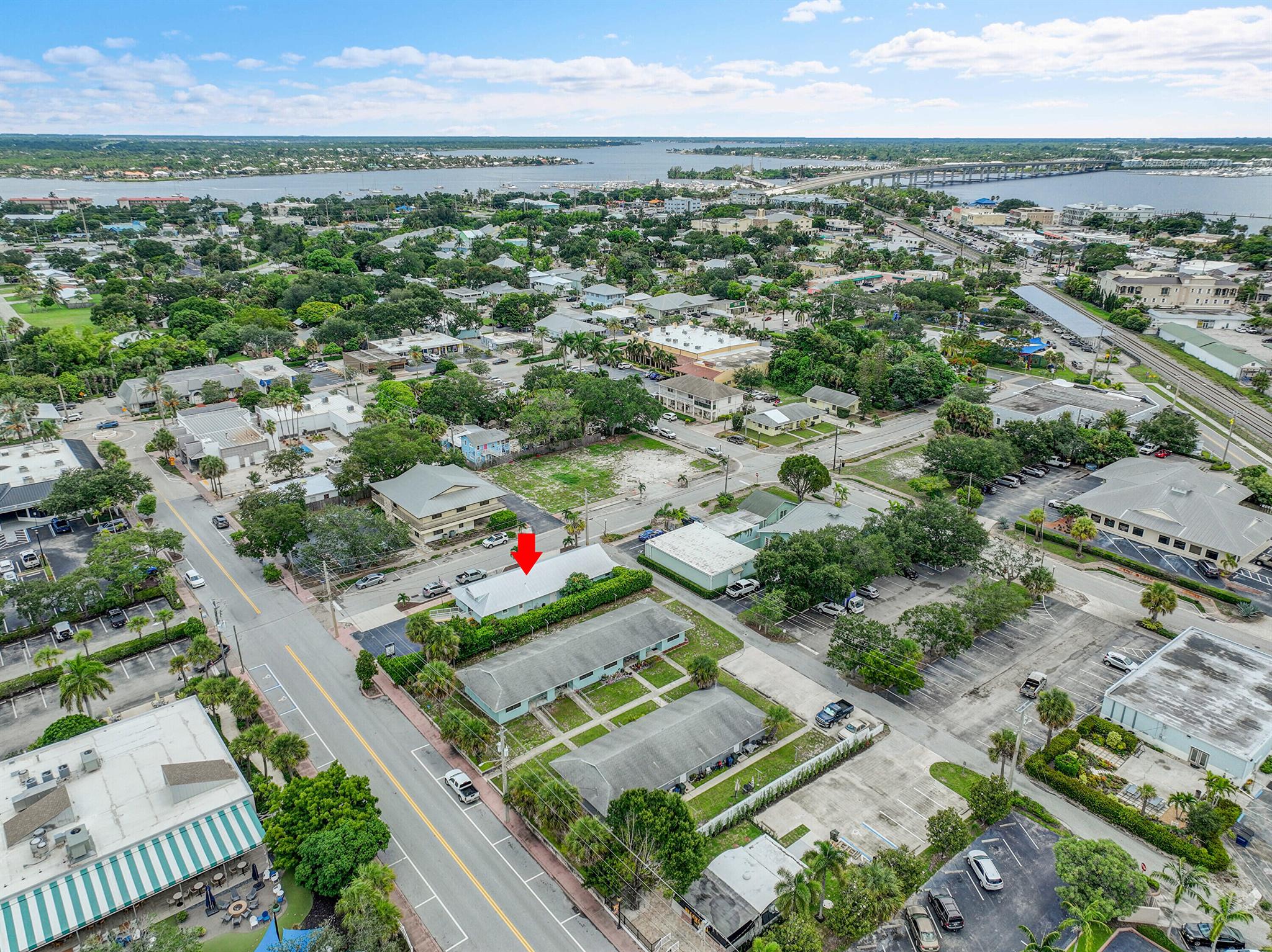 WOODLAWN PARK - Commercial Sale