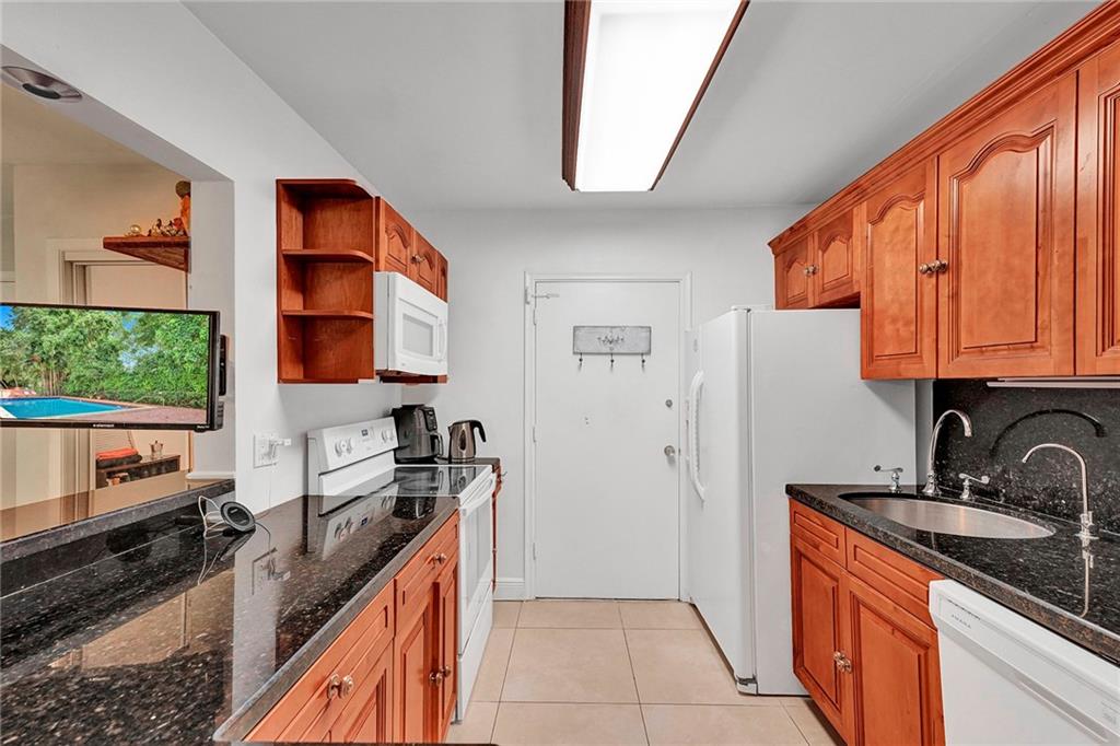PALMETTO FAIRWAY CONDO - Residential