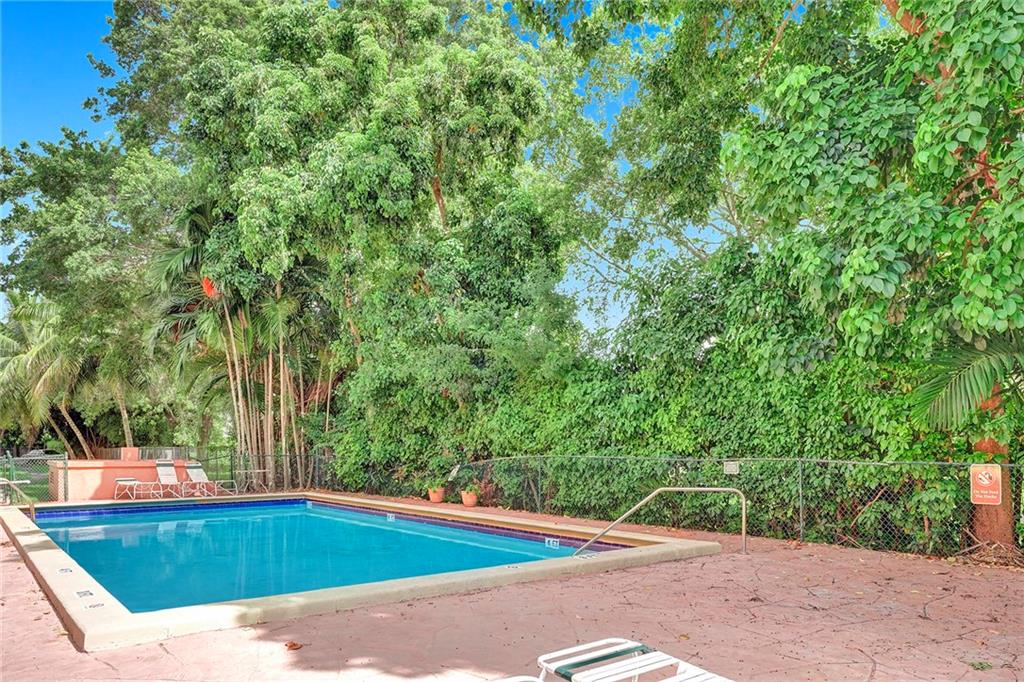 PALMETTO FAIRWAY CONDO - Residential