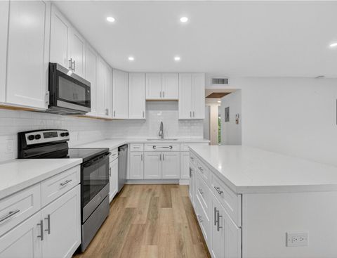 125 Brighton C Boca Raton FL 33434