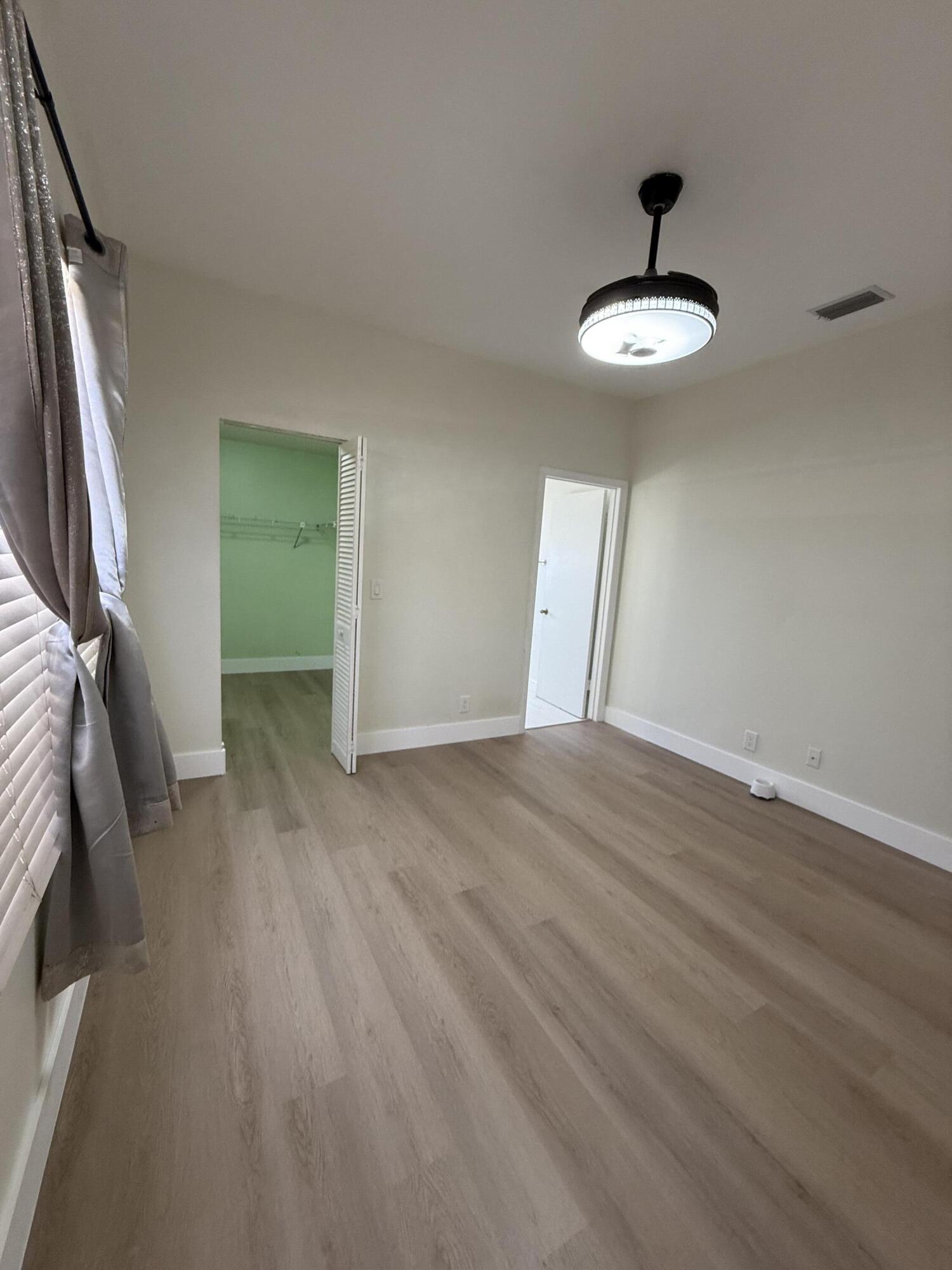 COLONIAL ESTATES - Residential Lease