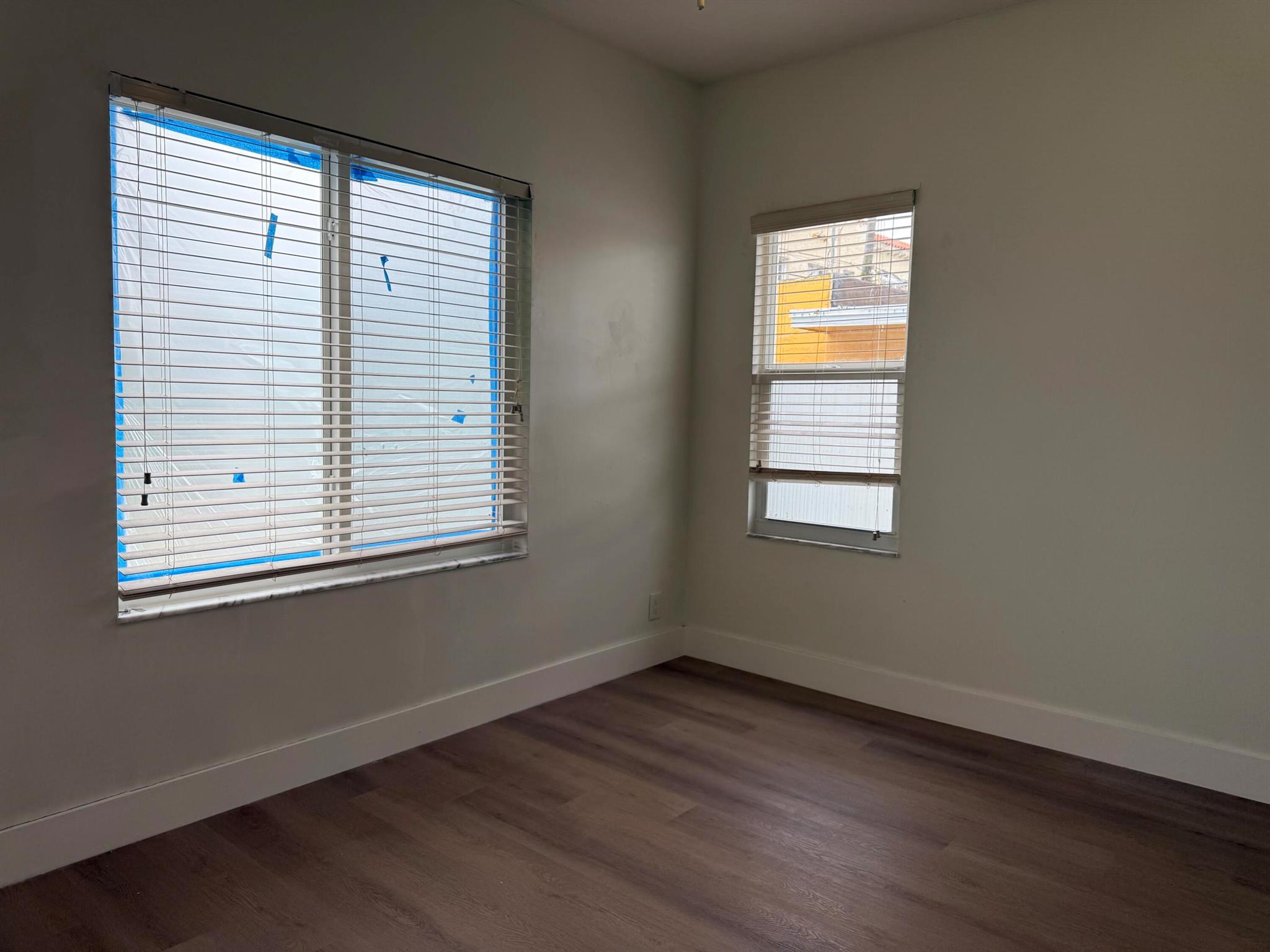 COLONIAL ESTATES - Residential Lease