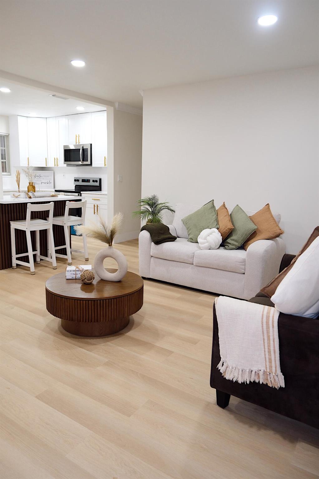 LYONS PARK - Residential