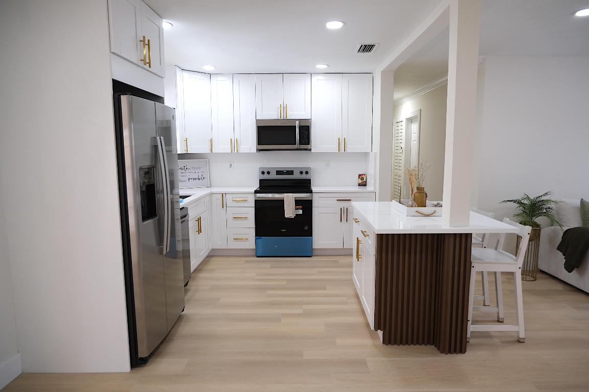 LYONS PARK - Residential