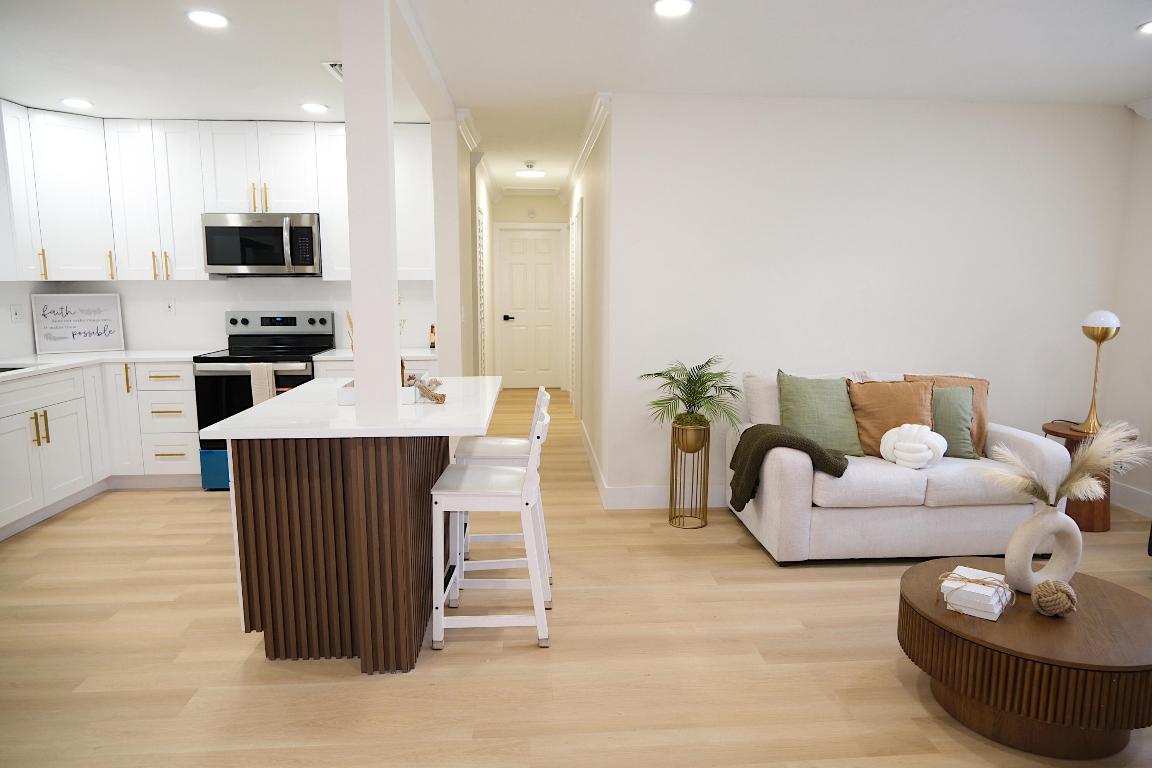 LYONS PARK - Residential